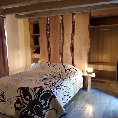 Chambres D'Hotes L'Oustralac La Chapelle-Aubareil Esterno foto